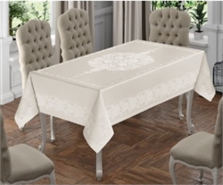 Скатерть KARVEN 160*300 велюр с кружевом (белый) 815